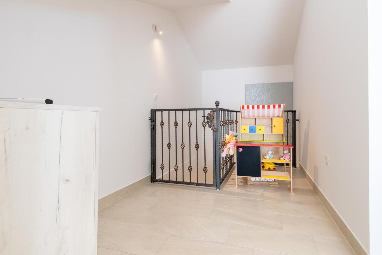 Apartment Familia Neum Εξωτερικό φωτογραφία